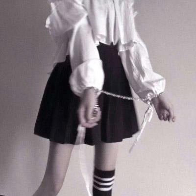 部位女头短裙控 中学生筷子腿图片 第11张